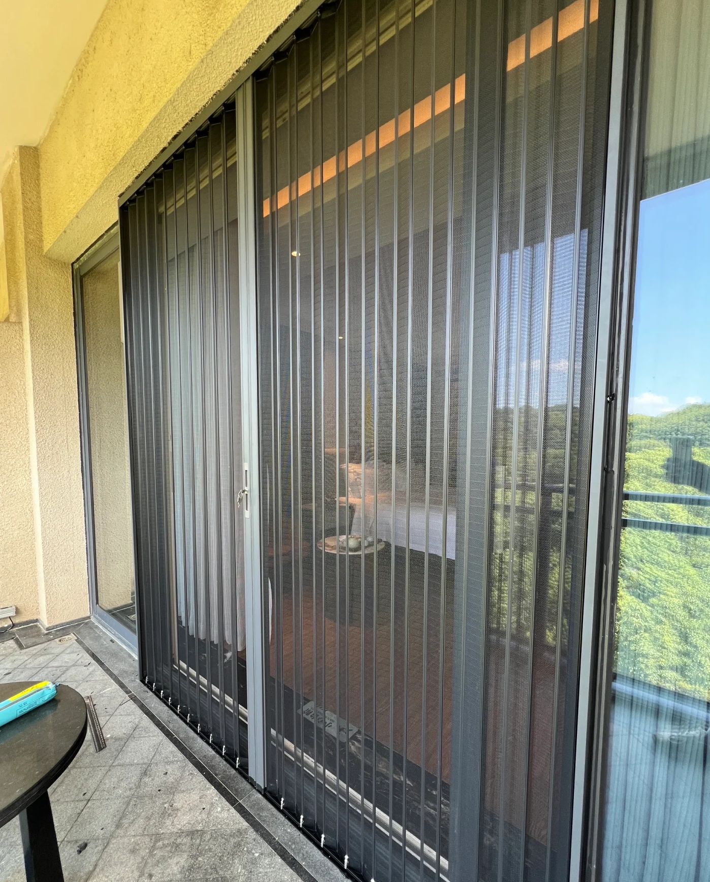 Folding Accordion Single Door Magnetic Screen