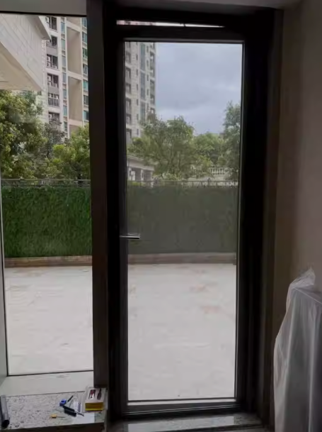 evmlookbook_expertvillagemedia