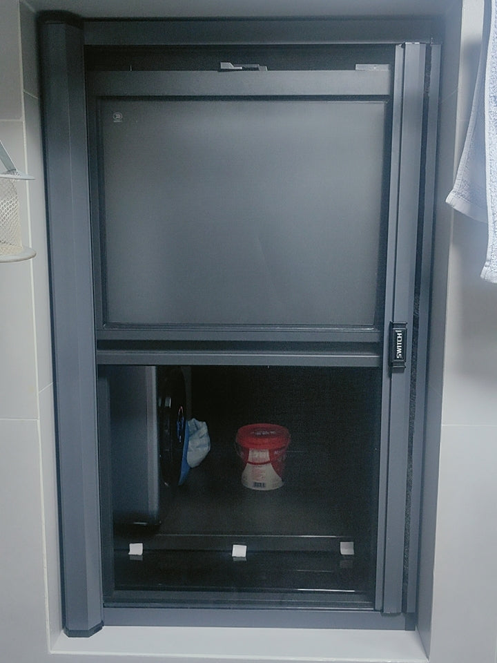 Pull Down Window Retractable Fly Screen